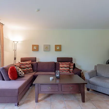 Nelsum Eg L Apartment *